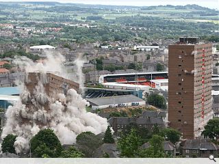 Dundee clear up begins following Hilltown demolition