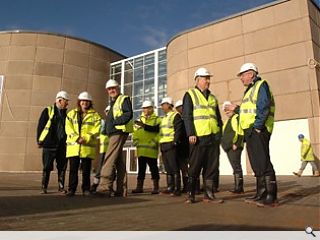 Council delegation tours Antonine shopping centre