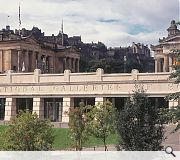 A 35m long underground link designed by John Miller & partners in 2009 connects the two neo-Greek 'temples' of the National Gallery