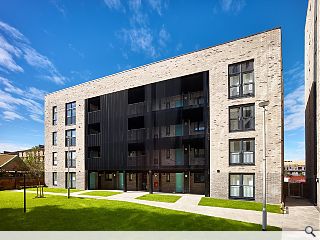 Safe landing for deck access Govanhill homes 