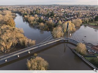 Worcester 'hockey stick' bridge goes with the flow