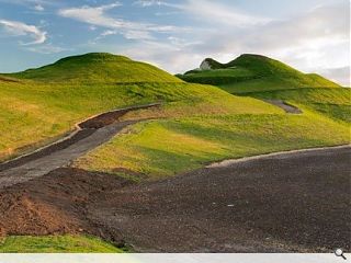 Northumberlandia landscape figurine unveiled