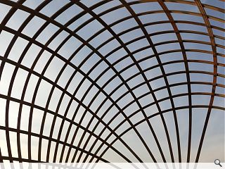  Gridshell outdoor classroom communicates climate change challenge