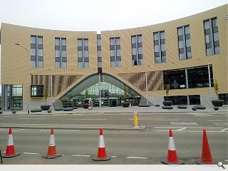 £28.5m Dundee railway station completes