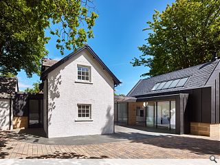 ‘Inside-outside’ Falkirk home holds court