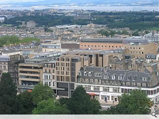 Apple finalises Edinburgh store plans