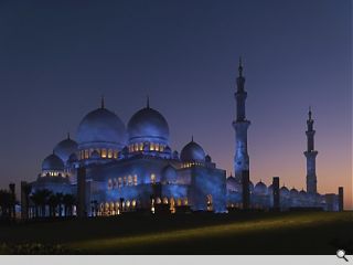 Massive mosque 