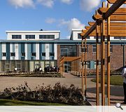 A courtyard area forms an introvert heart to the school. In contrast to the extrovert facade 