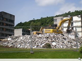 University of Stirling commence student residence demolition