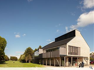 Broomieknowe clubhouse invites golf novices to get into the swing of things