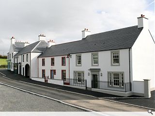 Knockroon show homes completed