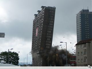 Red Road tower block razed in five seconds