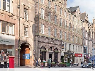 50-year-old Royal Mile wound to be healed