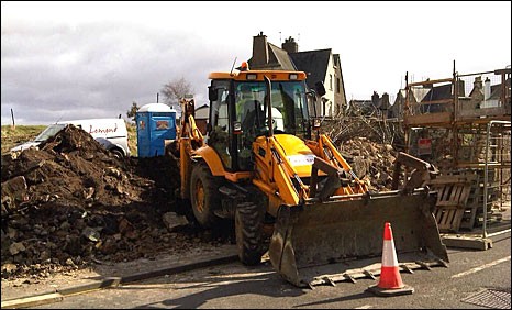 Falkland War Kicks Off As Historic Enclosure Goes To The Wall : April ...